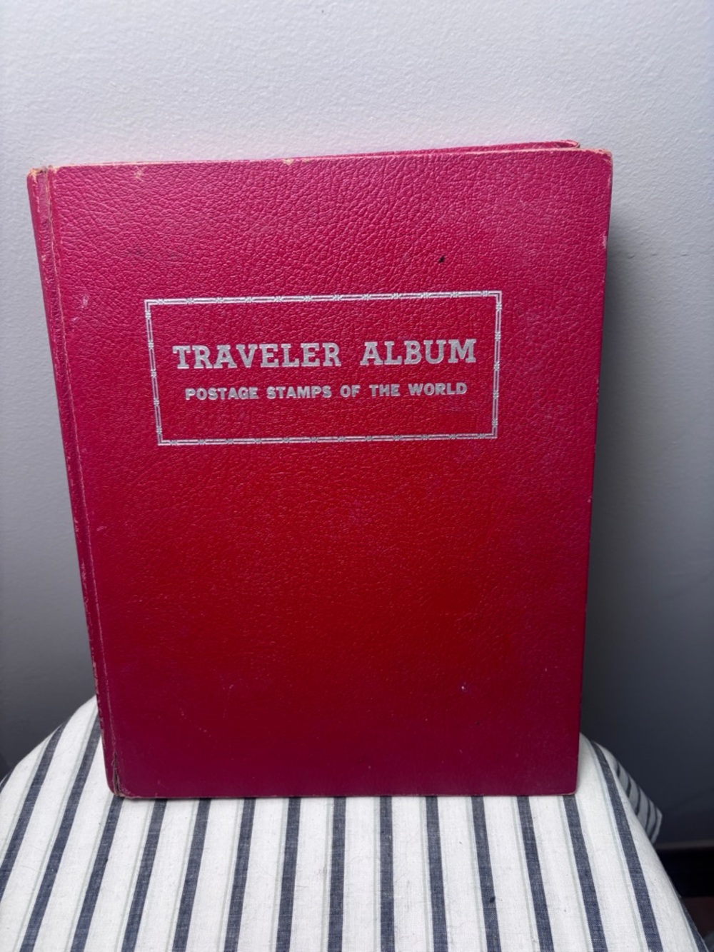 Vintage Traveler Album Postage Stamps Of The World VINTAGE, 1961
